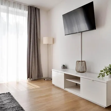 Elegante Rua Garrett Lejlighed