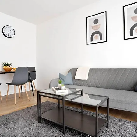 Elegante Rua Garrett Apartamento *